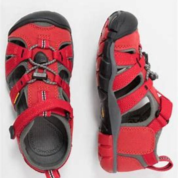 Keen big boys size 6 Red and Black Performance Sandals with Durable Soles - Picture 1 of 5